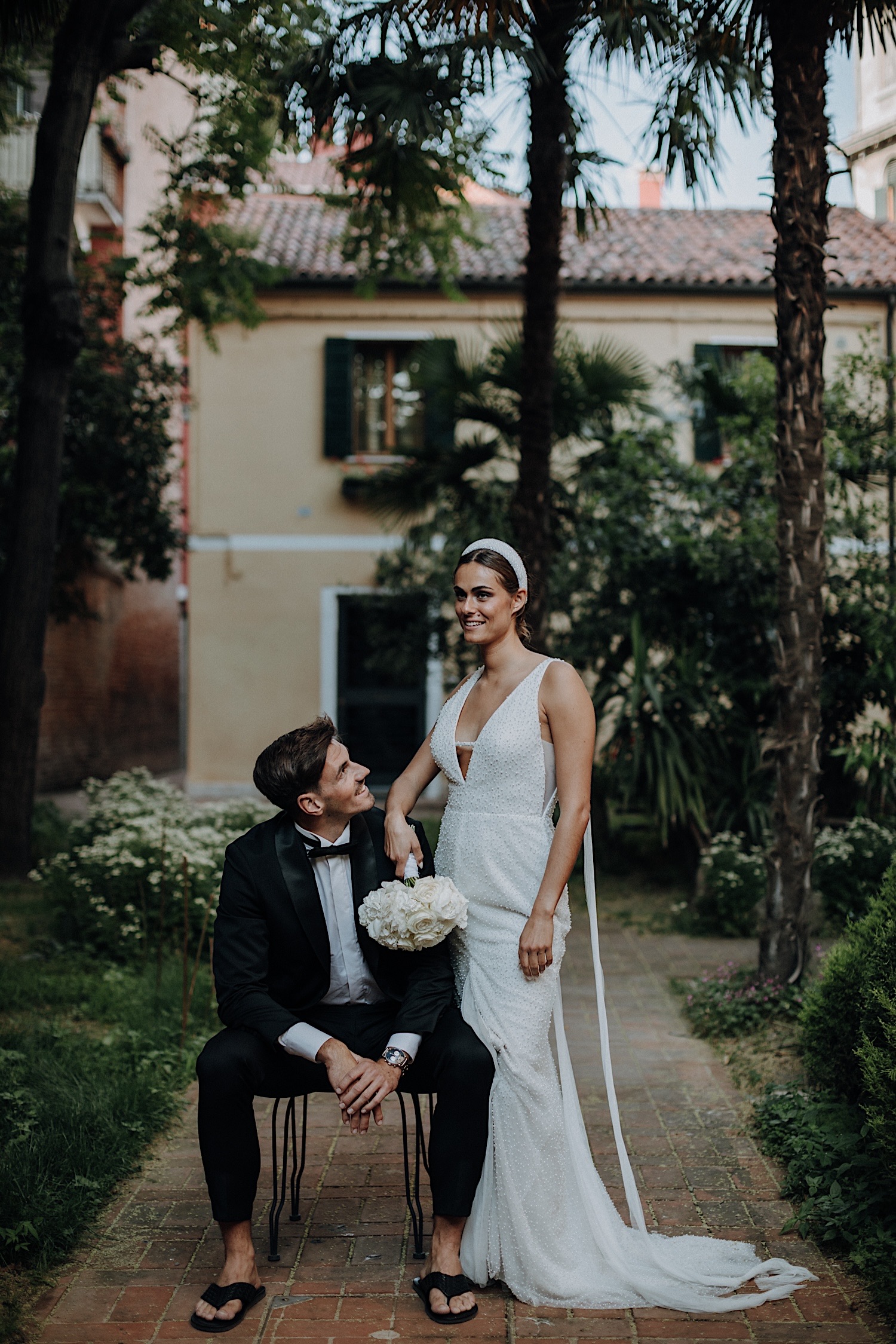 Venedig Elopement Inspiration, Brautpaar, Braut, Fashionista, Smoking