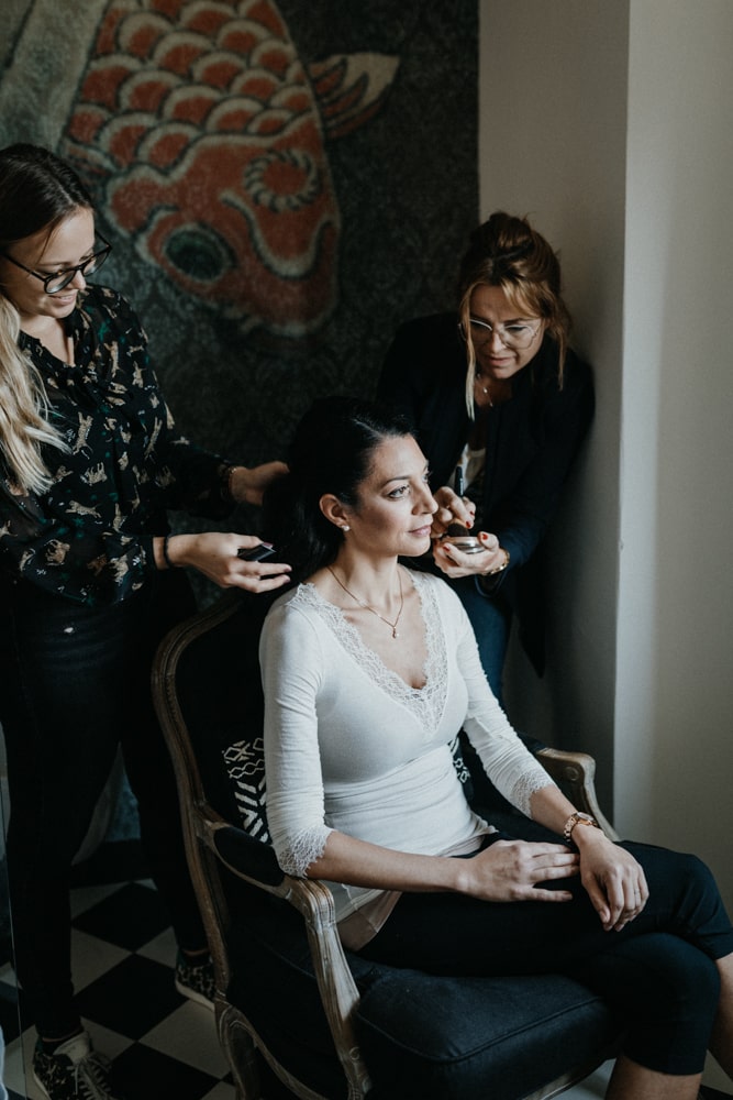 Hochzeit in Südtirol auf Schloss Freudenstein bei Meran, Getting Ready, Braut, Styling