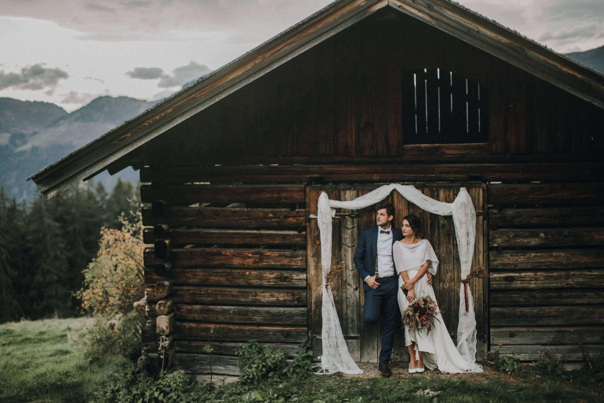 Elopement, Berge, Paarshooting, Almhütte, Sonnenuntergang