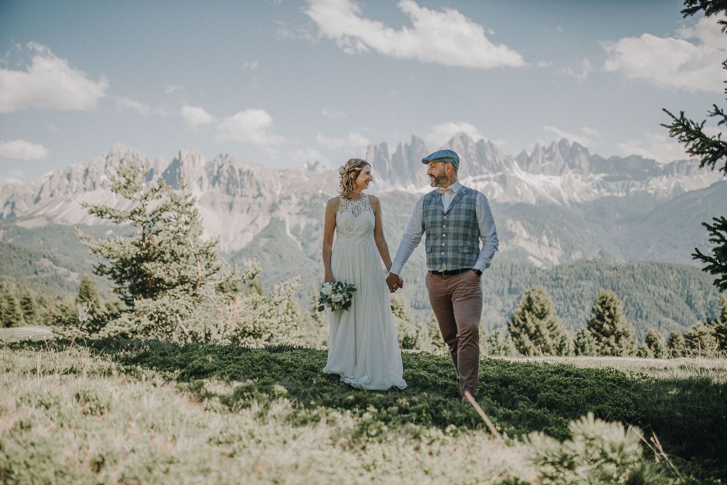  After Wedding Shooting in den Dolomiten, Vintage, Brautpaar, Shooting