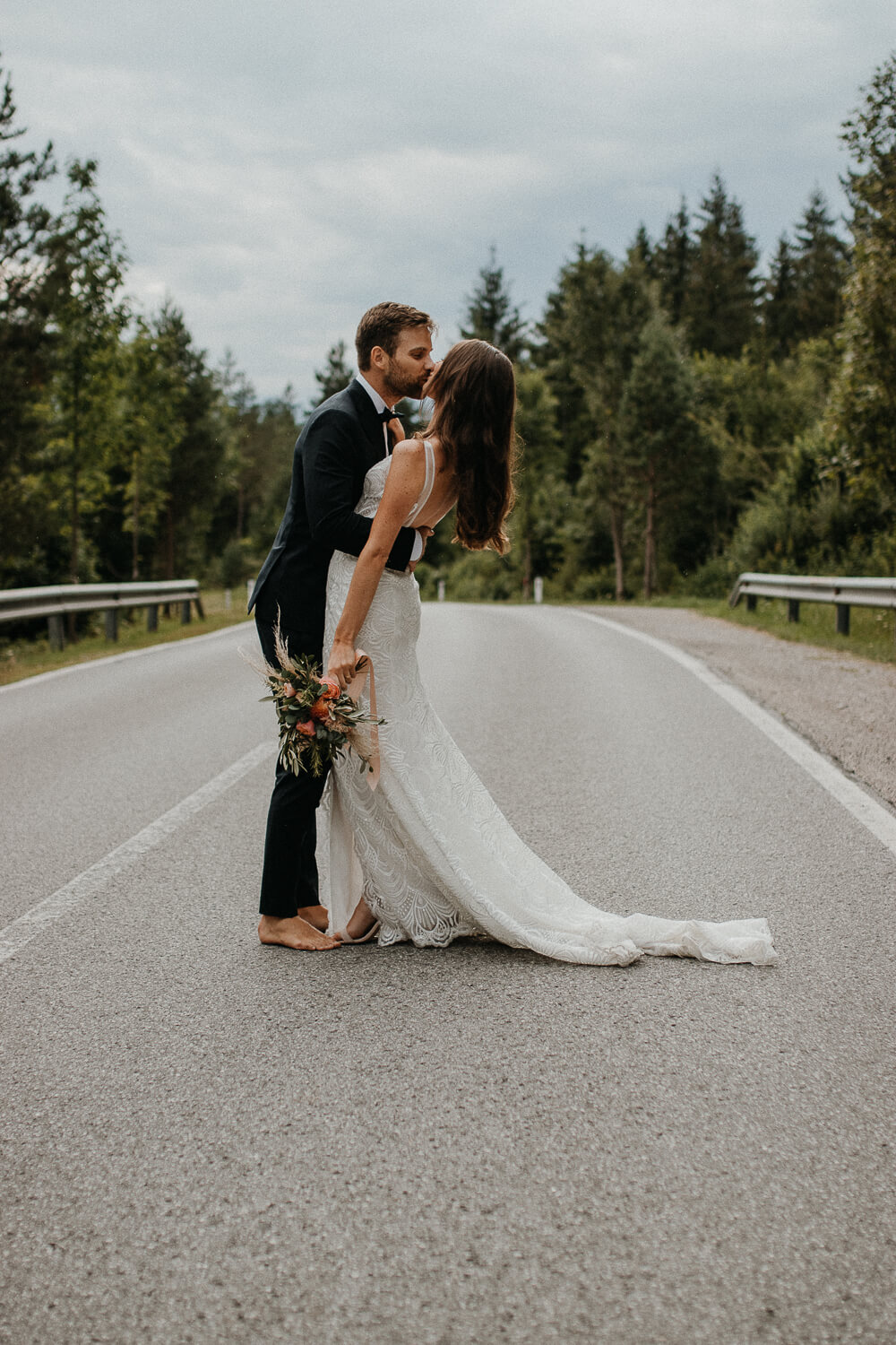 Sarah und Lukas, Hochzeit, freie Trauung, Glaserhof Gnadenwald, Brautpaar, Shooting