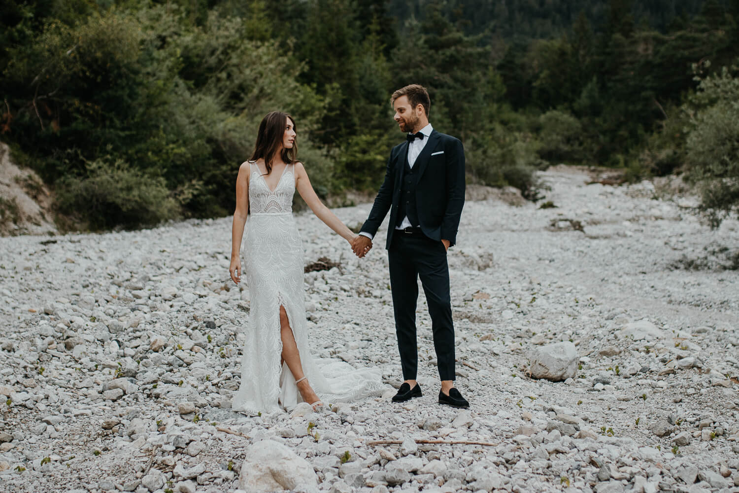 Sarah und Lukas, Hochzeit, freie Trauung, Glaserhof Gnadenwald, Brautpaar, Shooting