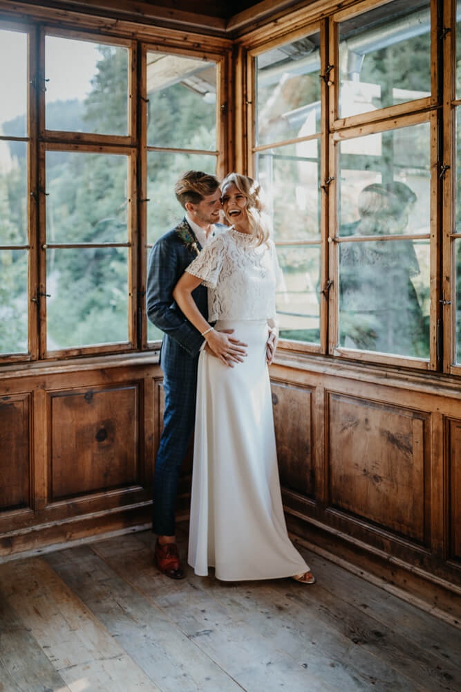 Hochzeit Volderwildbad, Inspiration, natürliche Eleganz, Brautpaar, Shooting, Emotionen