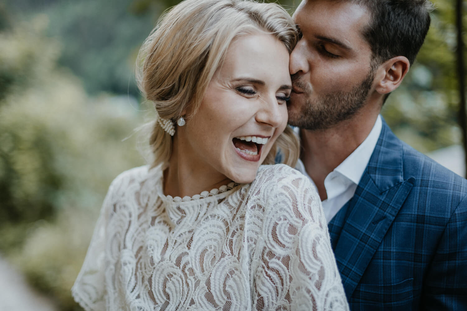 Hochzeit Volderwildbad, Inspiration, natürliche Eleganz, Brautpaar, Shooting, Emotionen